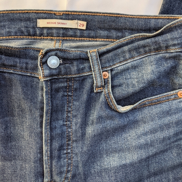 LEVI'S Wedgie Skinny - Picture 2 of 9